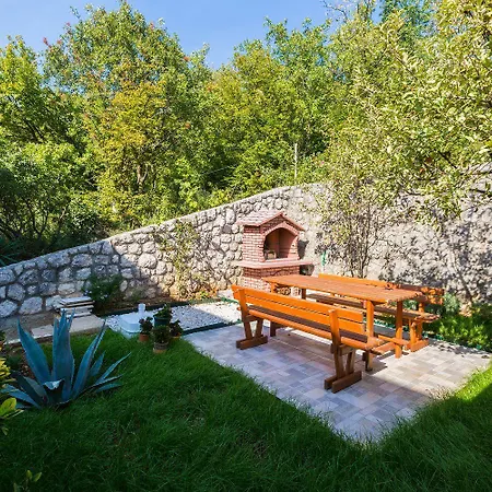 Renoviertes Mit Meerblick, Fitnessraum, Babybett, Grillbereich Apartment Crikvenica