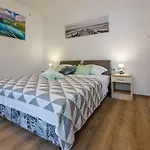 Renoviertes Mit Meerblick, Fitnessraum, Babybett, Grillbereich * تْسْغيكفانِتْسا