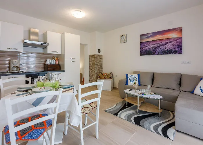 Renoviertes Mit Meerblick, Fitnessraum, Babybett, Grillbereich Apartmán *