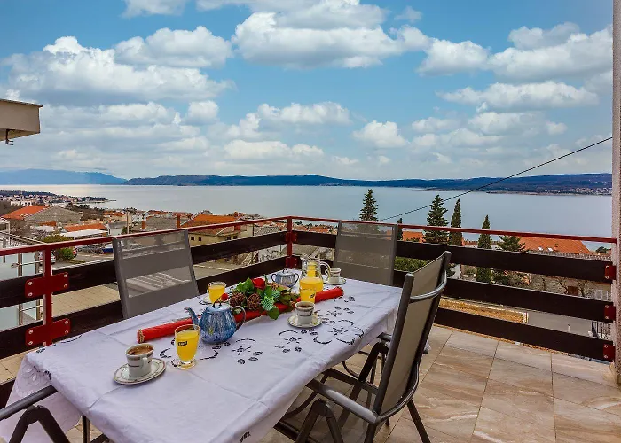 Renoviertes Mit Meerblick, Fitnessraum, Babybett, Grillbereich Διαμέρισμα Crikvenica